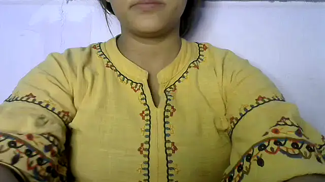 Snapshot of Princess_noorjahan chatting on November 2025 09:40:01 AM Princess noorjahan online show from November 2025 09:40:01 AM