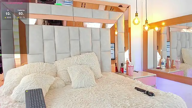 Salomethompson- online show from December 2024 06:13:01 PM