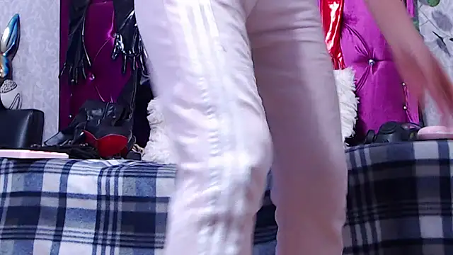 AyshaScott online show from February 2025 12:55:01 PM