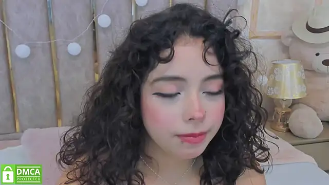 Snapshot of Cheerrysweett chatting on December 2024 04:03:01 PM Cheerrysweett online show from December 2024 04:03:01 PM
