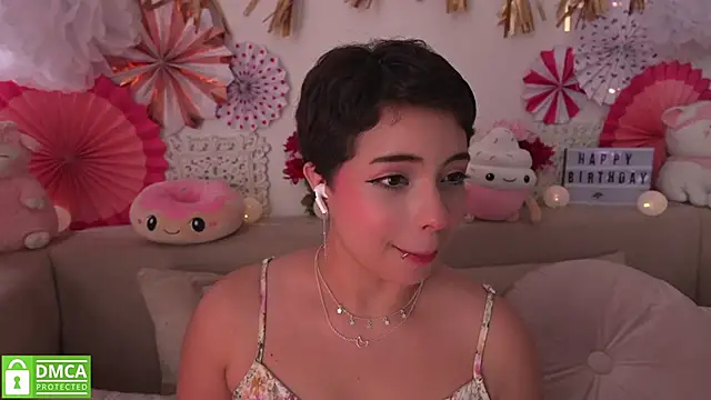 Snapshot of Cheerrysweett chatting on February 2025 08:54:02 PM Cheerrysweett online show from February 2025 08:54:02 PM