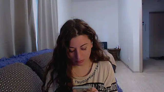 Snapshot of Helen_Adams_ chatting on July 2026 05:45:02 AM Helen Adams online show from July 2026 05:45:02 AM