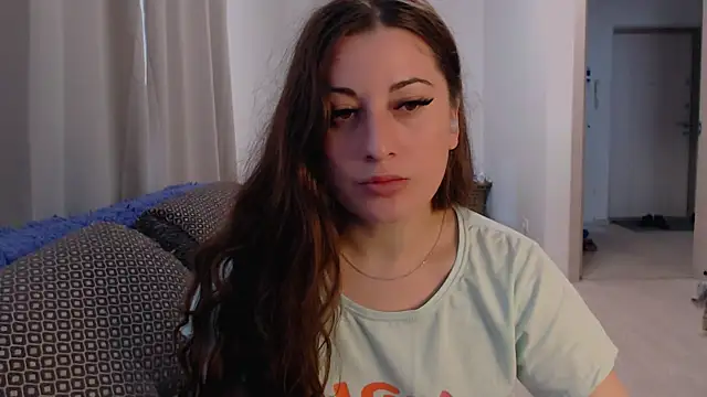 Snapshot of Helen_Adams_ chatting on July 2026 05:33:02 AM Helen Adams online show from July 2026 05:33:02 AM