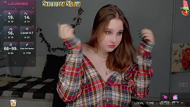 Crystal Chris online show from January 2025 06:20:02 PM