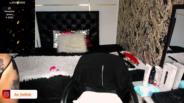 Anhell7 x online show from January 2025 10:49:02 PM