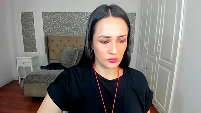 KimWessel  online show from October 2025 08:06:02 PM