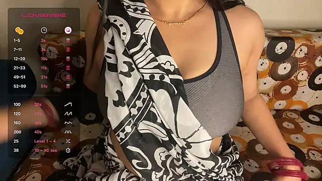 shuhana  online show from October 2025 01:17:02 AM