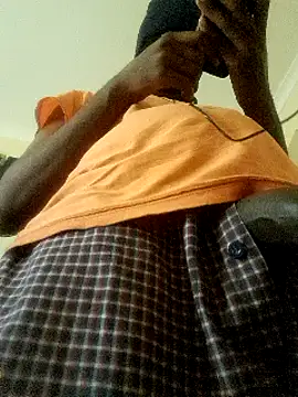 Snapshot of Gifttheskimaskboy chatting on December 2024 04:06:01 PM Gifttheskimaskboy online show from December 2024 04:06:01 PM