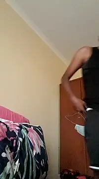 Snapshot of Gifttheskimaskboy chatting on December 2024 03:50:02 AM Gifttheskimaskboy online show from December 2024 03:50:02 AM