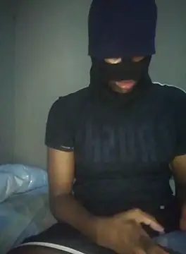 Snapshot of Gifttheskimaskboy chatting on September 2025 08:55:02 PM Gifttheskimaskboy online show from September 2025 08:55:02 PM