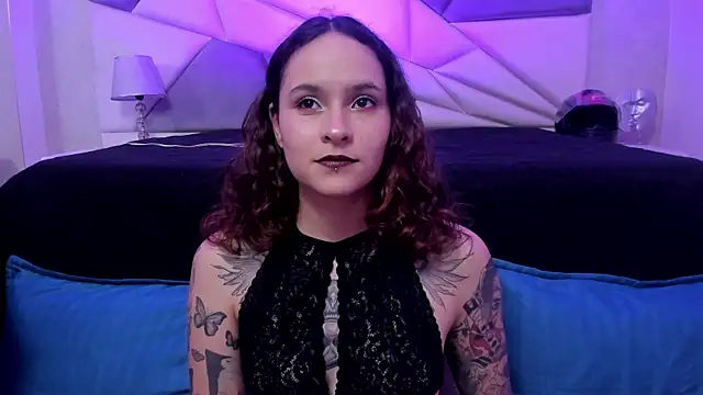 AnnyThompson  online show from February 2025 09:17:01 PM