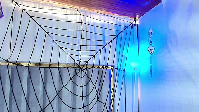 Zoe Curvy online show from October 2025 12:49:01 PM