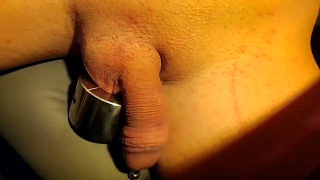 Snapshot of TheHardone_29 chatting on October 2025 05:49:02 AM TheHardone 29 online show from October 2025 05:49:02 AM