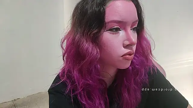 WandaDoll online show from November 2025 12:08:02 PM