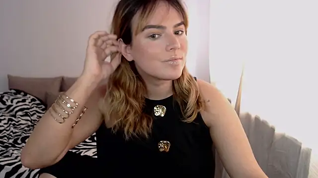 ChloeJewel1 online show from March 2026 10:30:02 AM