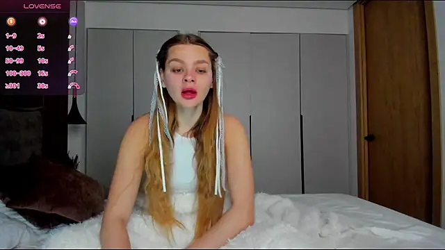 Molly sweetie online show from February 2026 07:50:01 AM