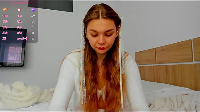 Molly sweetie online show from March 2026 07:46:02 AM