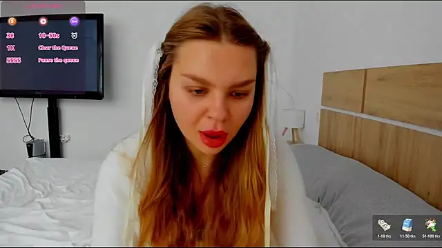 Molly sweetie online show from April 2026 06:22:02 AM