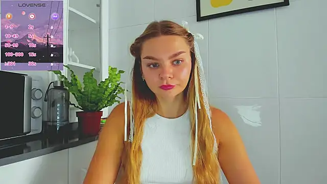 Molly sweetie online show from July 2026 06:30:01 AM