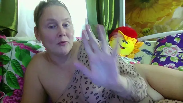 Snapshot of pussykroshka chatting on October 2025 11:30:02 AM pussykroshka online show from October 2025 11:30:02 AM