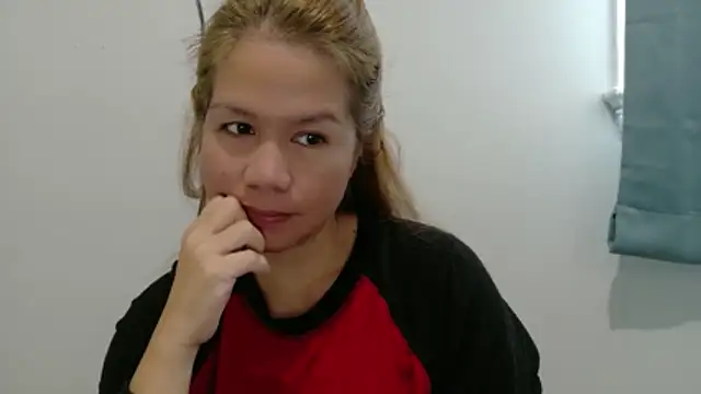 XLennaMX online show from February 2026 03:22:01 PM