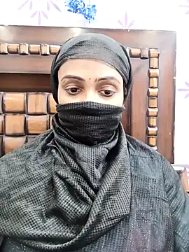 Snapshot of Yours-Bebo chatting on January 2025 08:07:02 PM Yours-Bebo online show from January 2025 08:07:02 PM