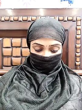 Snapshot of Yours-Bebo chatting on January 2025 06:31:01 PM Yours-Bebo online show from January 2025 06:31:01 PM