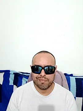 ElSunEagle online show from May 2026 02:40:01 AM