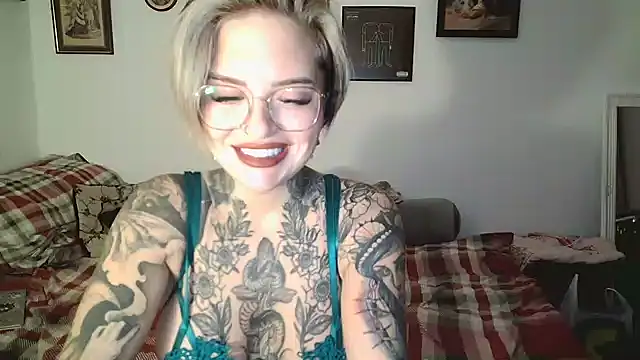 Rubyrichhxo online show from December 2024 08:47:02 PM