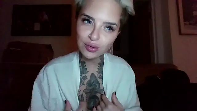 Rubyrichhxo online show from October 2025 09:56:01 PM