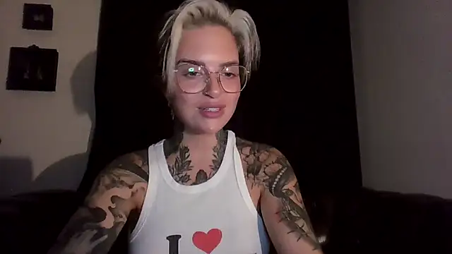 Rubyrichhxo online show from October 2025 07:14:02 PM