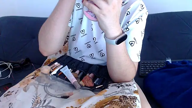 Snapshot of sofi-rojas1 chatting on October 2025 12:44:02 AM sofi-rojas1 online show from October 2025 12:44:02 AM