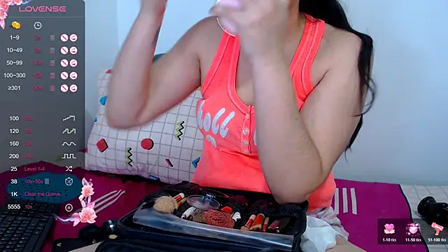 sofi-rojas1 online show from January 2026 08:52:01 AM