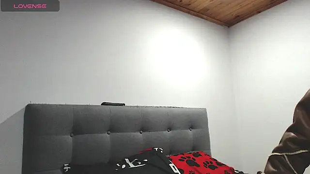 Snapshot of MagicStephany_ chatting on February 2026 01:13:02 AM MagicStephany online show from February 2026 01:13:02 AM