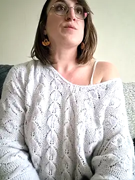 minierose online show from April 2026 05:10:02 PM