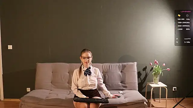 Snapshot of steffania- chatting on March 2026 11:00:02 PM steffania- online show from March 2026 11:00:02 PM