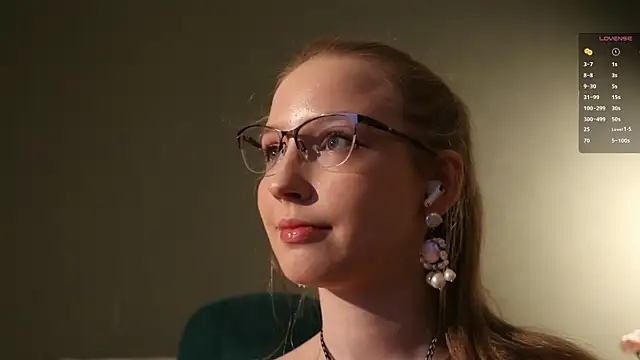 Snapshot of steffania- chatting on April 2026 03:26:02 PM steffania- online show from April 2026 03:26:02 PM