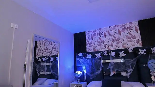 GiselOrtiz online show from October 2025 10:30:01 AM