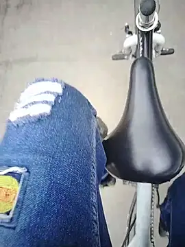 Danielitohot23cm online show from November 2025 04:06:01 PM