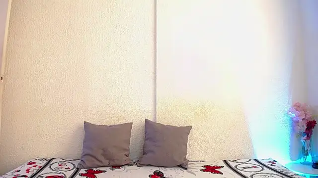  joanne and oliver  online show from September 2025 04:51:02 PM