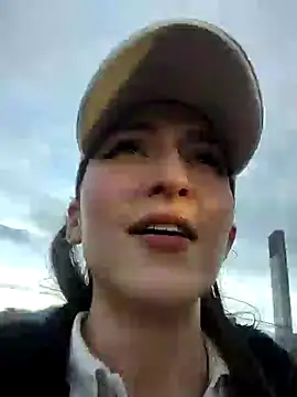 Snapshot of _Lalaa chatting on December 2024 10:25:02 PM Lalaa online show from December 2024 10:25:02 PM