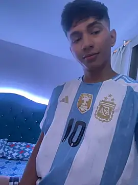 Leonarrrd 01 online show from March 2025 11:25:01 PM