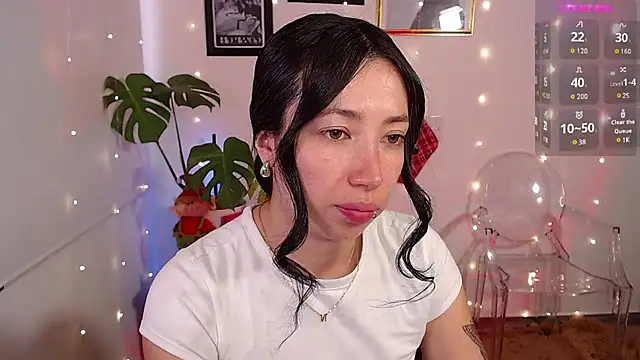 Snapshot of lilyy_evanss chatting on December 2024 09:57:01 PM lilyy evanss online show from December 2024 09:57:01 PM