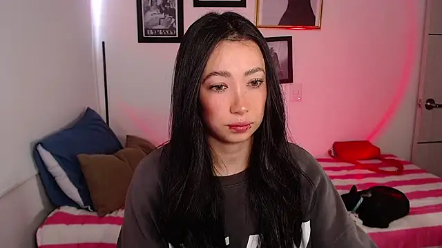 Snapshot of lilyy_evanss chatting on January 2025 09:50:01 PM lilyy evanss online show from January 2025 09:50:01 PM