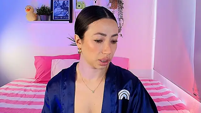 Snapshot of lilyy_evanss chatting on December 2025 08:37:02 PM lilyy evanss online show from December 2025 08:37:02 PM