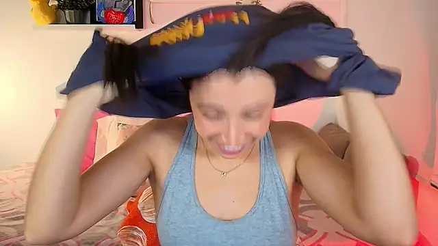 Snapshot of lilyy_evanss chatting on January 2026 12:24:01 AM lilyy evanss online show from January 2026 12:24:01 AM