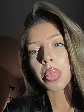 SonyaD  online show from March 2025 03:20:01 AM