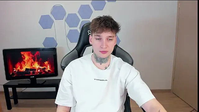 Chris Tyson online show from January 2025 05:37:01 PM