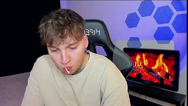 Chris Tyson online show from February 2025 02:09:02 AM