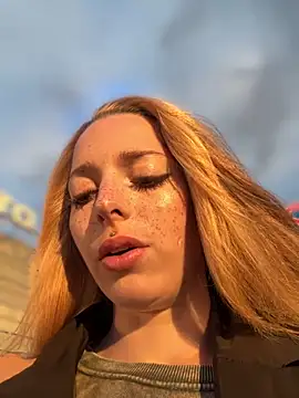 LoraaDoll online show from September 2025 03:36:01 PM